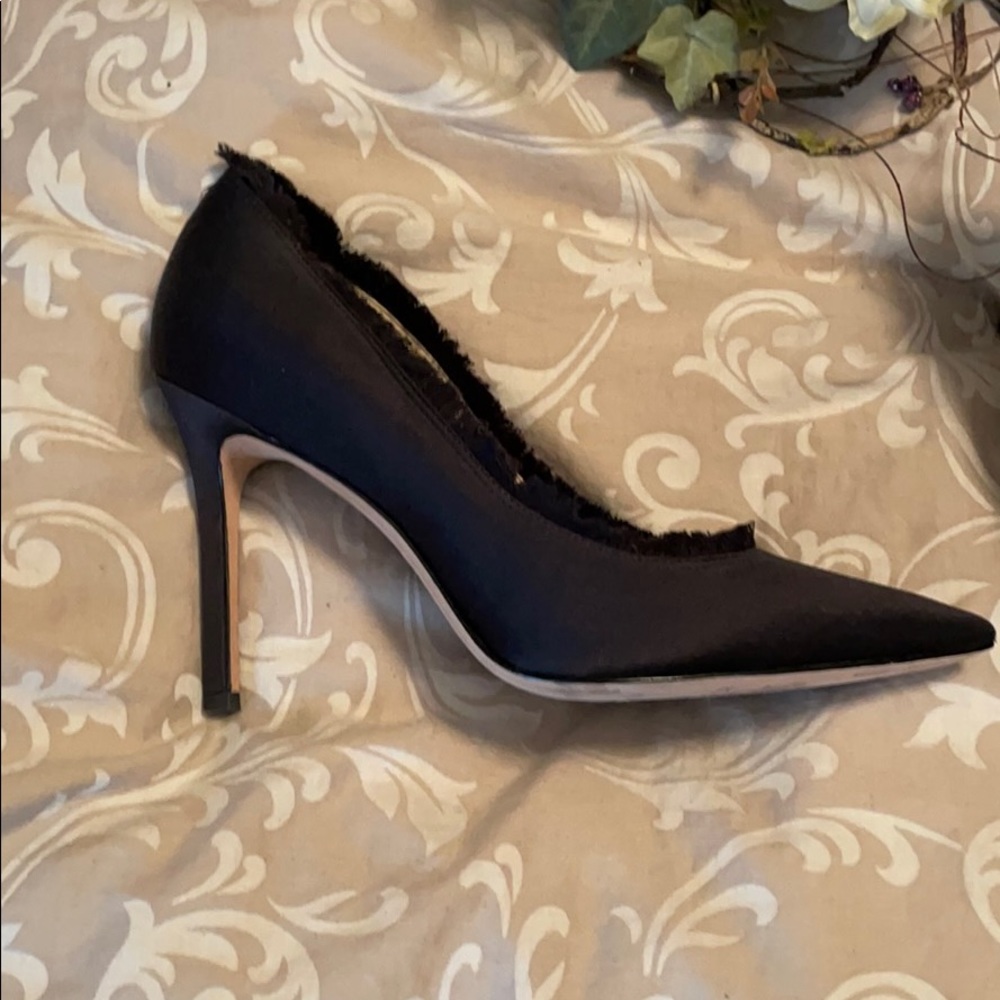 Unique Sam Edelman Black Pumps - Picture 4 of 7